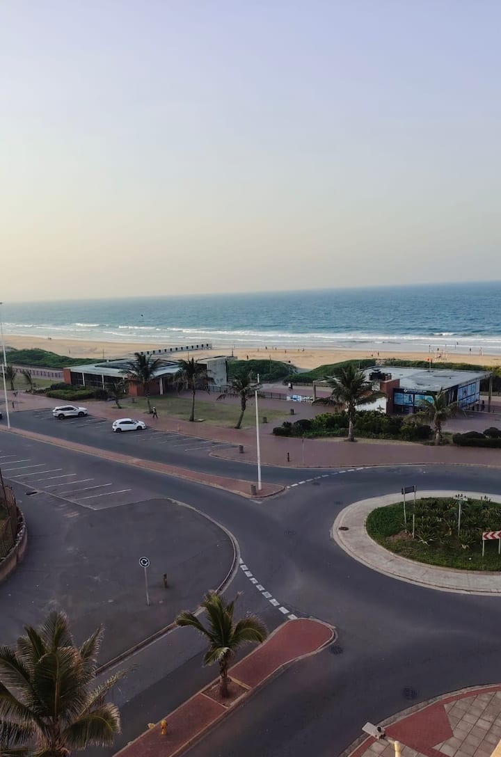 Tenbury Ocean View Apartment - Durban