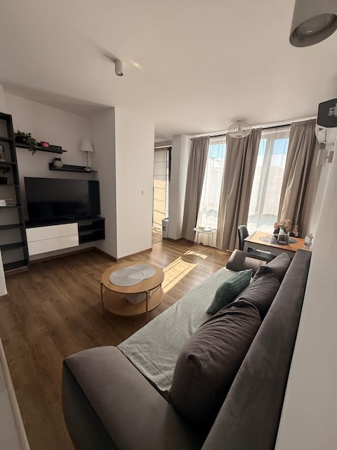 Popular Airbnb listing: Dream residence One Home in Кръстова Вада