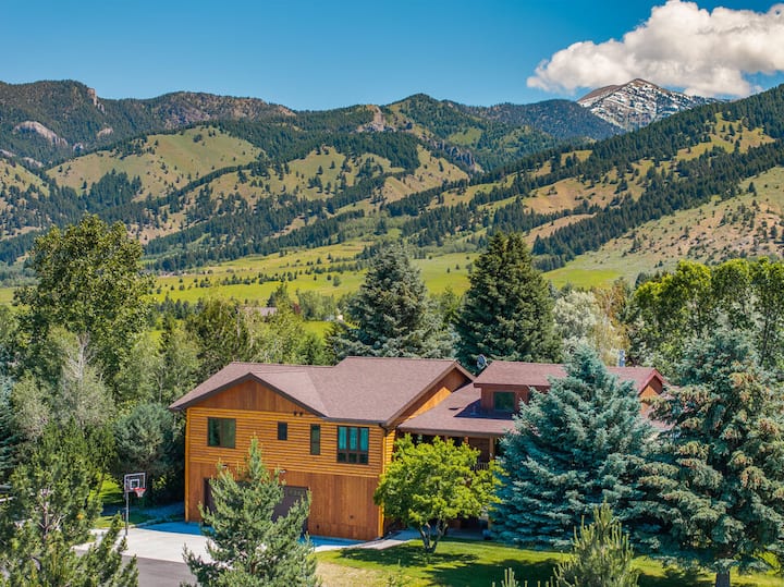 New Listing! Hike + Ski + Explore + Dog Friendly - Bozeman, MT