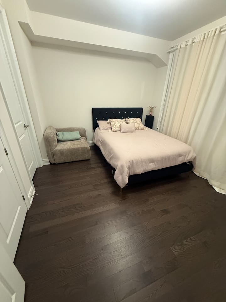 Spavaća soba 1
