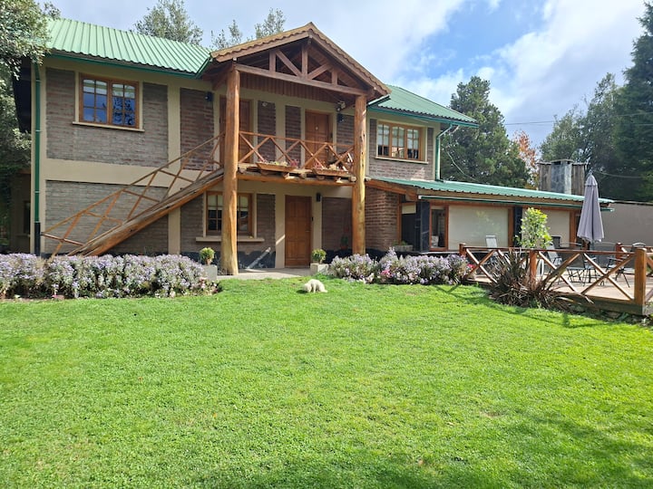 Casona Con Parque - San Carlos de Bariloche