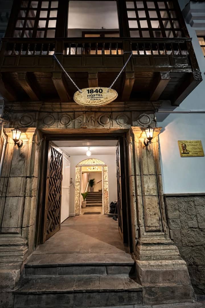 Casa Presidencial De 1849 Entera P/ Grupos 19 Pax. - Cuenca