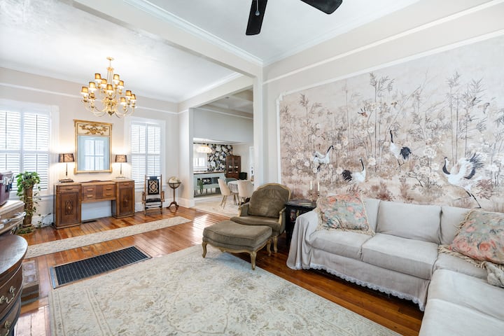 Charming Antique Home, Historic District Gem - モビール, AL