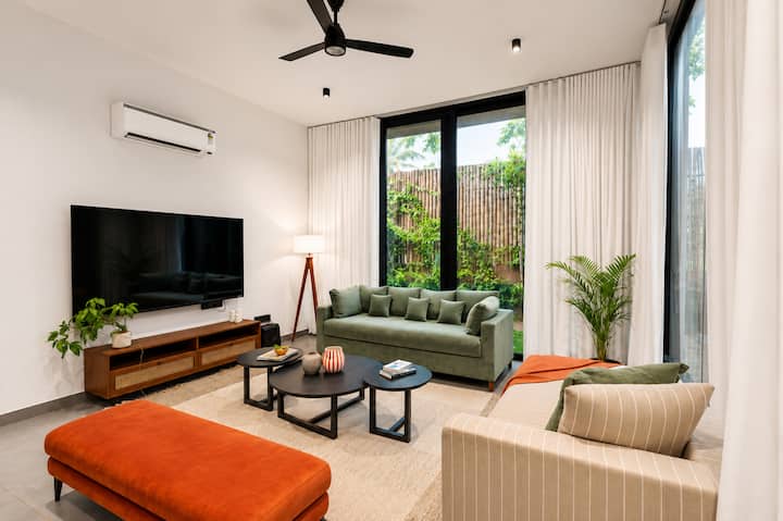 Living room image 2