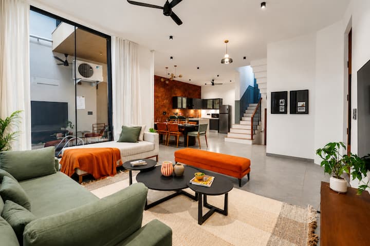 Living room image 4
