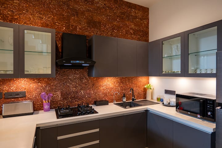 Kitchenette image 2