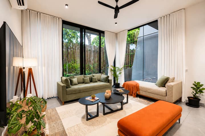 Living room image 1