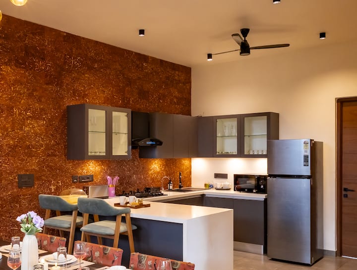 Kitchenette image 1