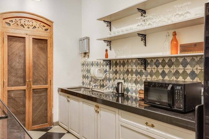 Full kitchen image 3