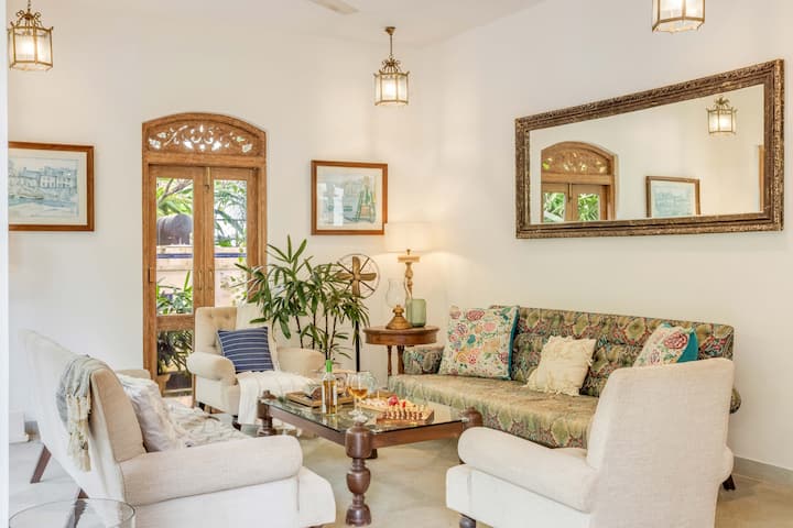 Living room image 3