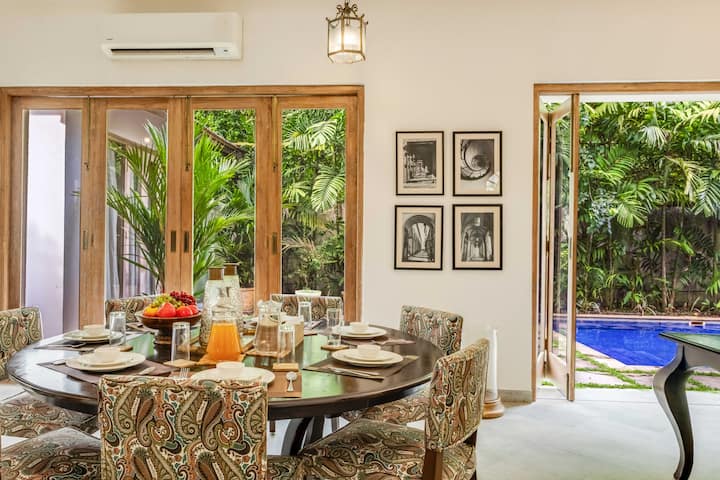 Dining area image 3