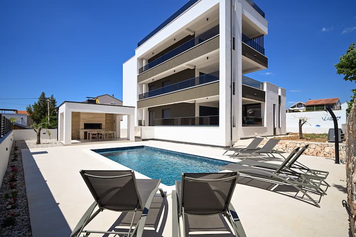 Villa Mia More - 3 Bedroom Apt By Adex Travel - Zadar