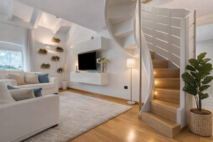 White Residence Apartment By Immobilux - Riva del Garda