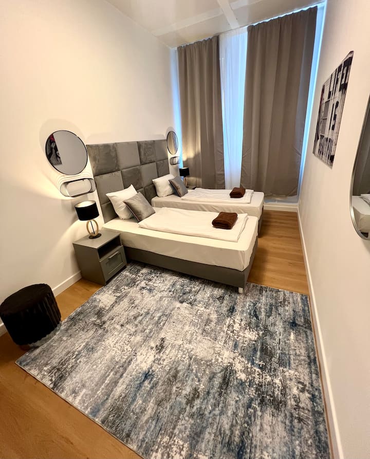 Grand Central City Flat 5br, 2bath, Zoo, Kudamm - Berlin