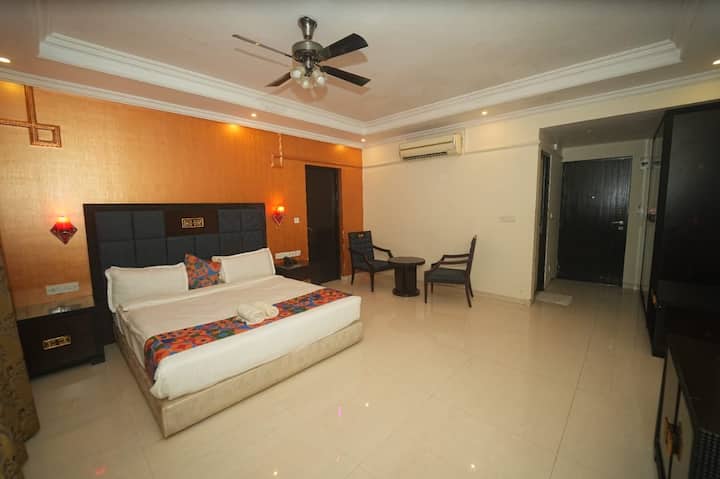 Bedroom 2 image 1