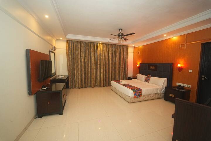 Bedroom 3 image 1