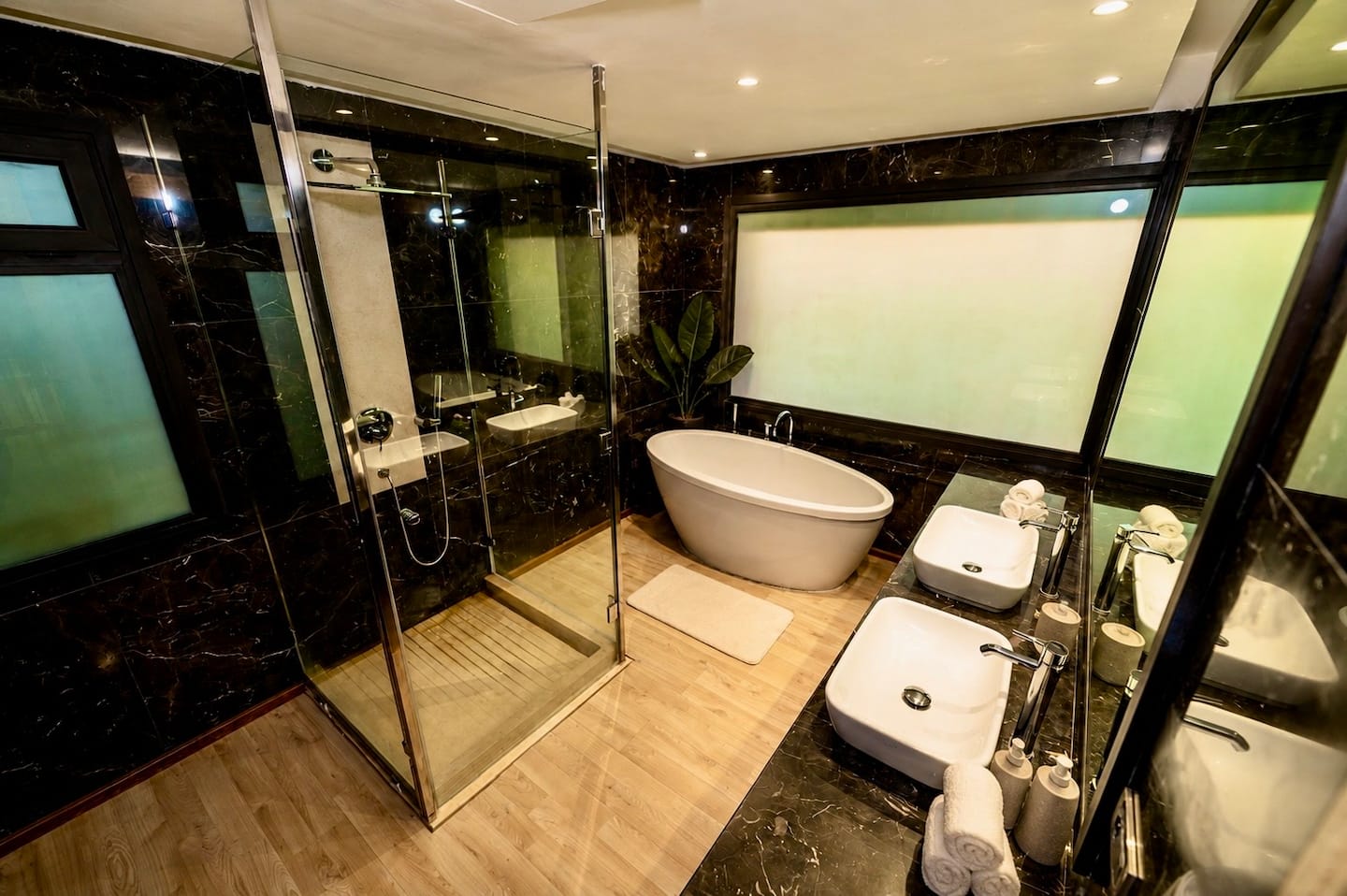 Villa Privée 1200 — Salle de bains entière 1