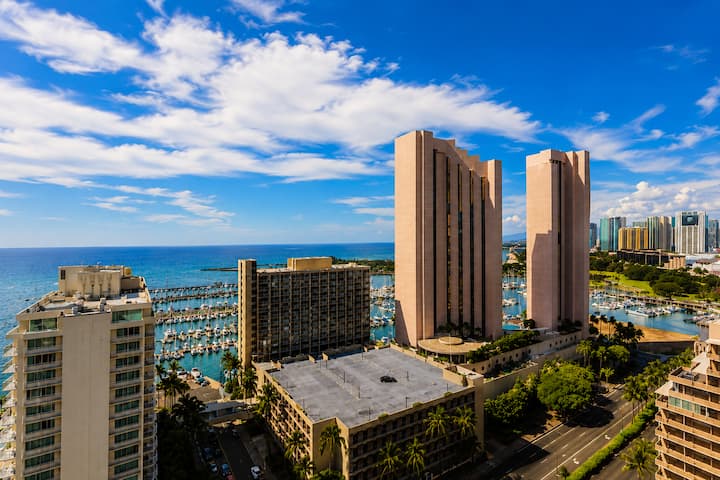 Cozy Ocean View 1br | King Bed | 2 Free Parking - ホノルル