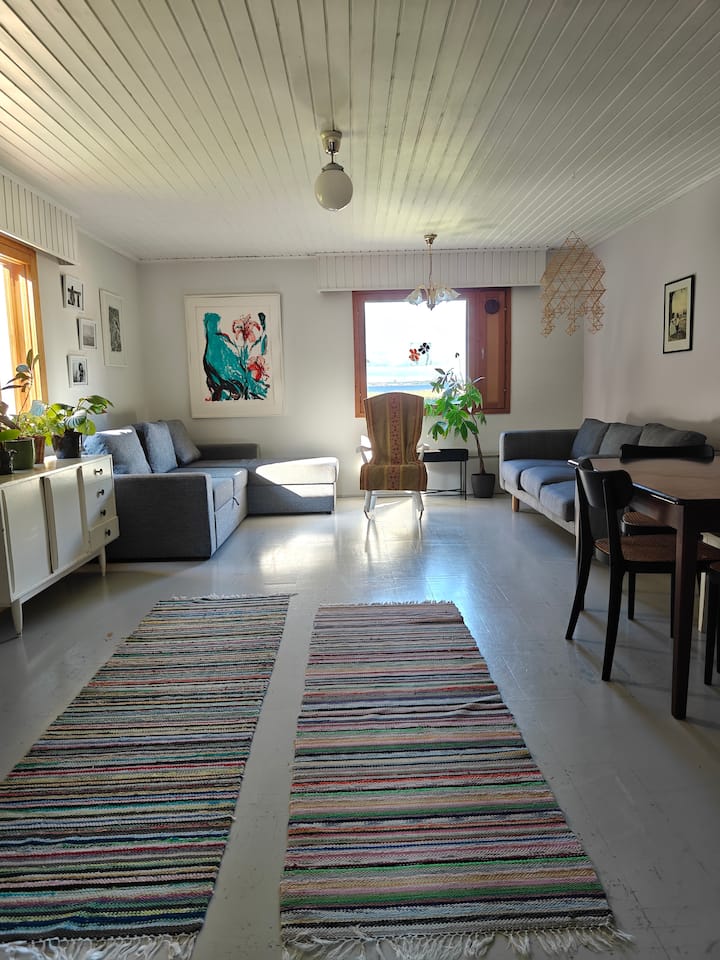 Mummonmökki Meren Rannalla/cozy Home By The Sea - Oulu