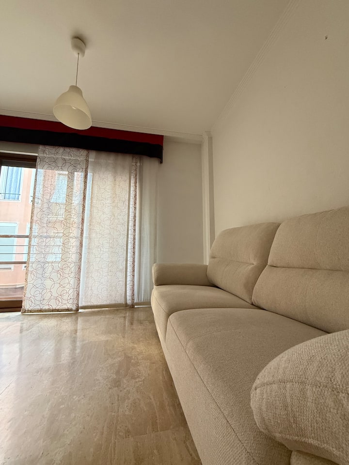 Habitación En El Centro De Alicante - Alicante
