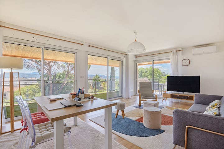 Magnifique Appartement, Grande Terrasse Et Garage - Aix-en-Provence