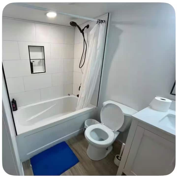 18-small Unit 5 Min Walk To Skytrain - 溫哥華