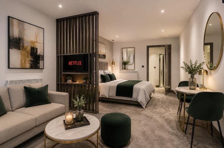 Modern Wakefield City Centre Apartment - Wakefield, UK