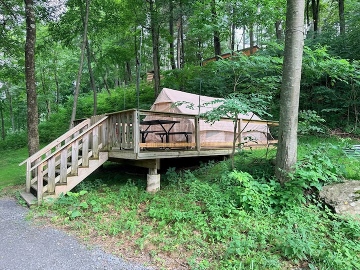 Sky Deck - Glamping @ A Tiny House Resort - Catskill, NY
