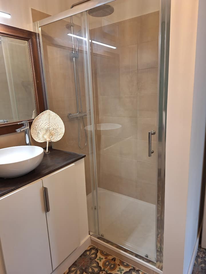 Magnifique Appartement Rénové De Type T2 - 페르피냥