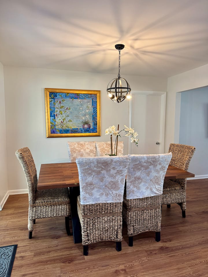 Historic Ocala Haven | King | Near Wec| Sleeps 8 - Ocala, FL