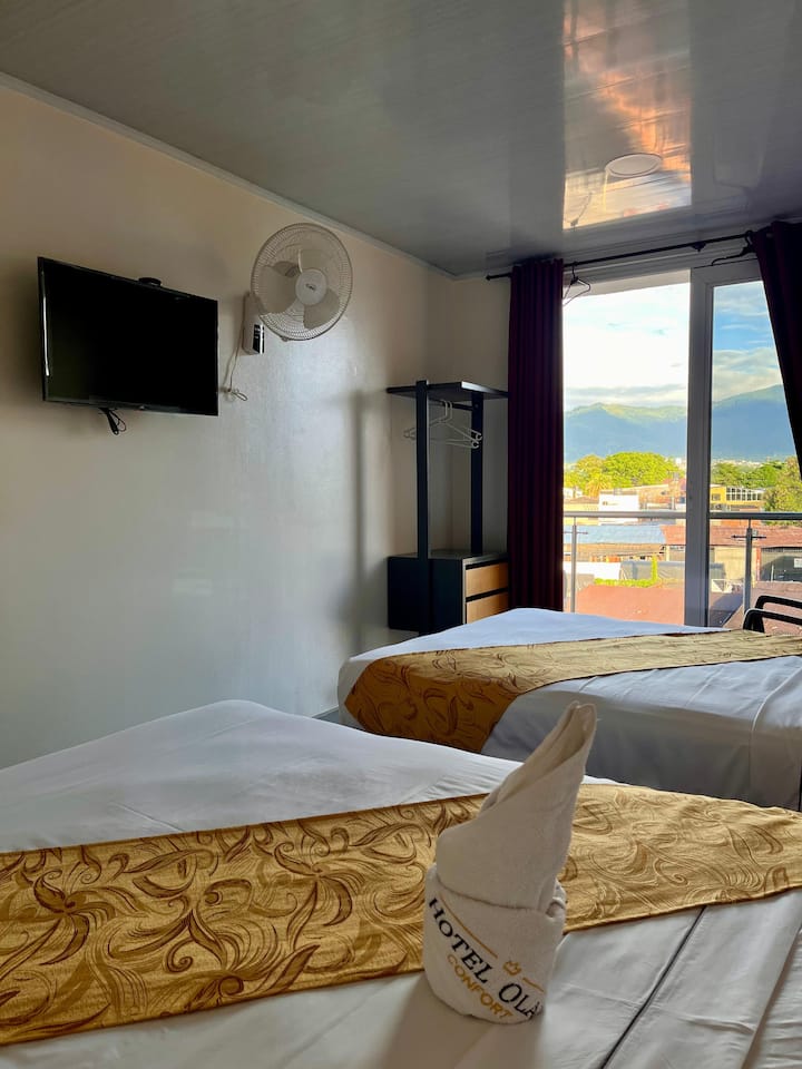 Habitación Con Dos Camas Dobles / Ventilador - Villavicencio