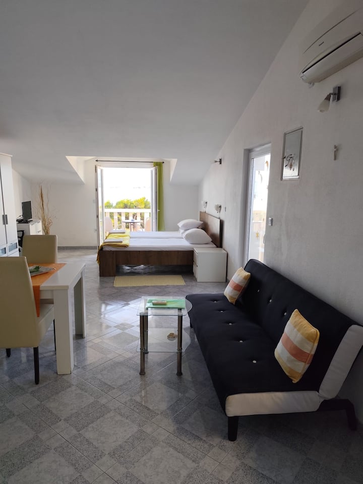 As-27896-b Garçonnière Avec Le Balcon Bol, Brac - Bol