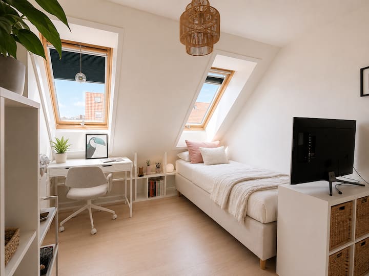 Toplejlighed I Stille Kvarter Tæt På Det Hele - Copenhagen