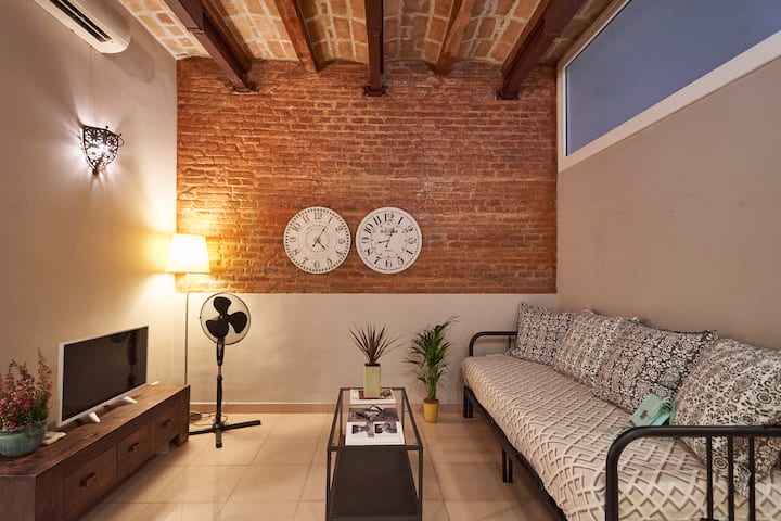 1 Bedroom Apartment In Gracia Close To Diagonal - 巴塞隆拿