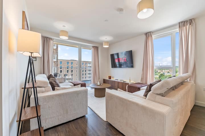 Plush Stay | 2br/2ba | 4 Stops To Wembley|sleeps 8 - Watford