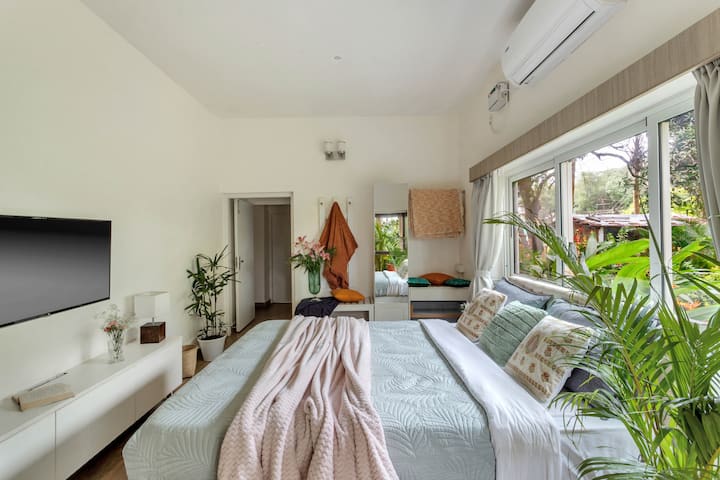 Bedroom 2 image 2