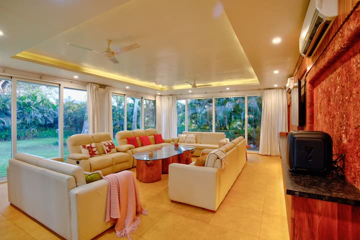 Living room image 2