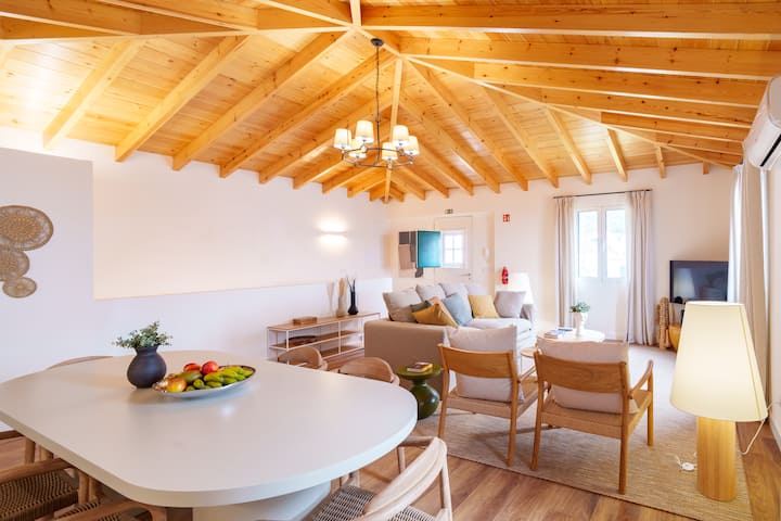 Casa Amarela Do Redondo - Seixal - Madeira - Madeira