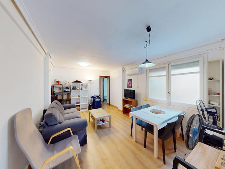 3-bedroom Flat In Popular Neighborhood Near Beach - Moncada
