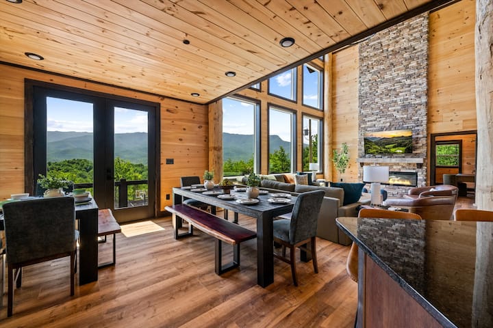 Indoor Pool, Private Pickleball, Views: Sleeps 18