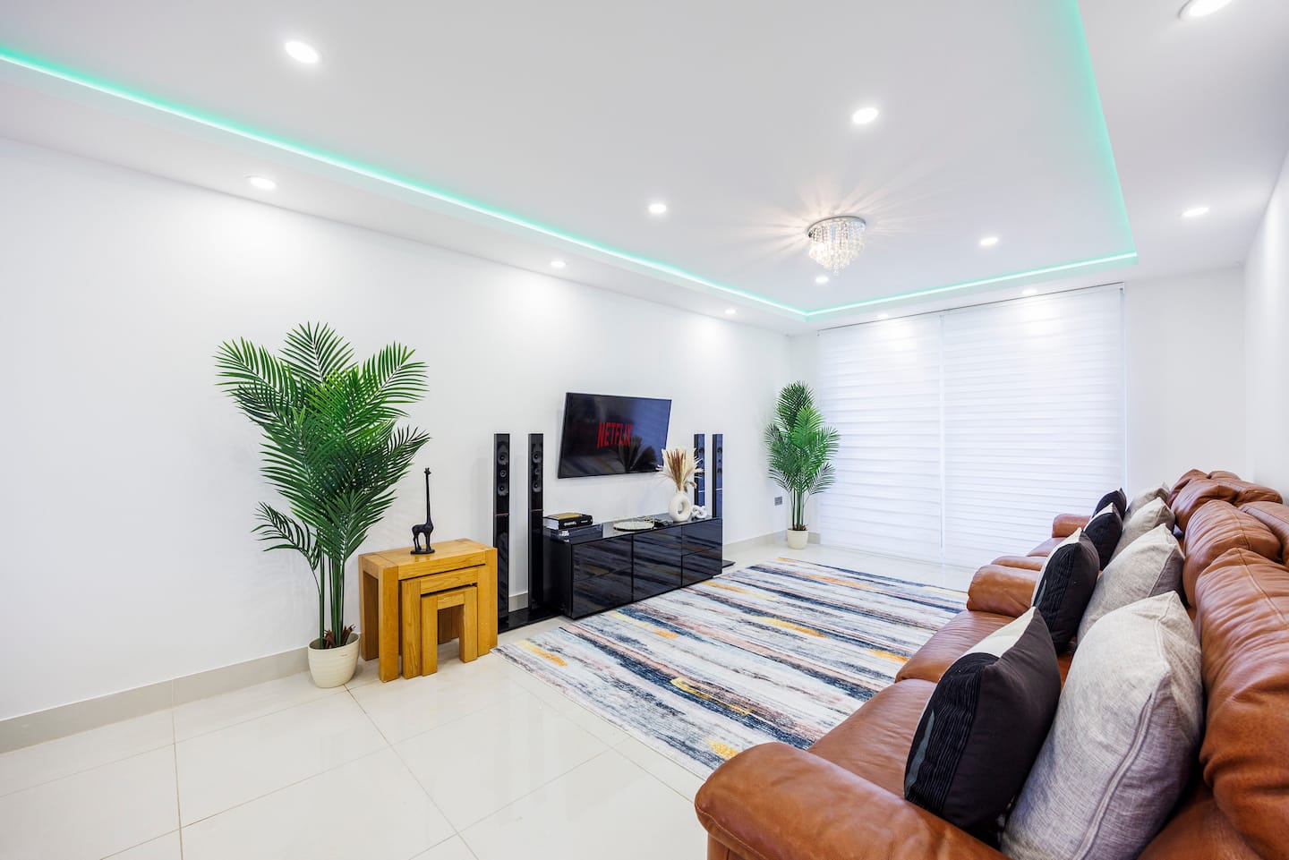 5-Bed House — Sidcup, London · Free Parking · Mon–Fri Discounts — 5-bedroom house in Sidcup, managed by AV Property