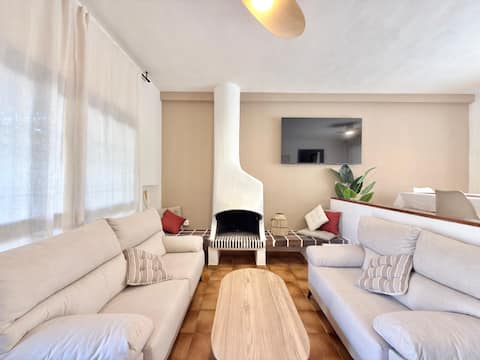Airbnb con mejor rendimiento: Villa Lodicos | House for 12 with terrace and BBQ en San Pedro Del Pinatar