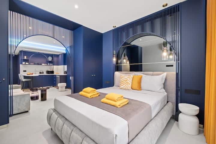 Fat Cow Suites City Centre 101 - Larnaca