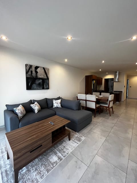 Successful Airbnb property: Modern apartment next to Plaza El Dorado in San Luis Potosí