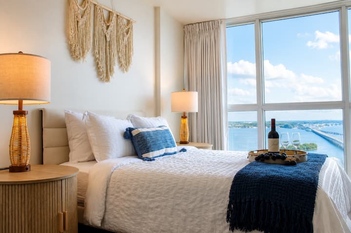 The Bayview Haven | Pool  Spa  Wi-fi  Gym - Fort Myers, FL