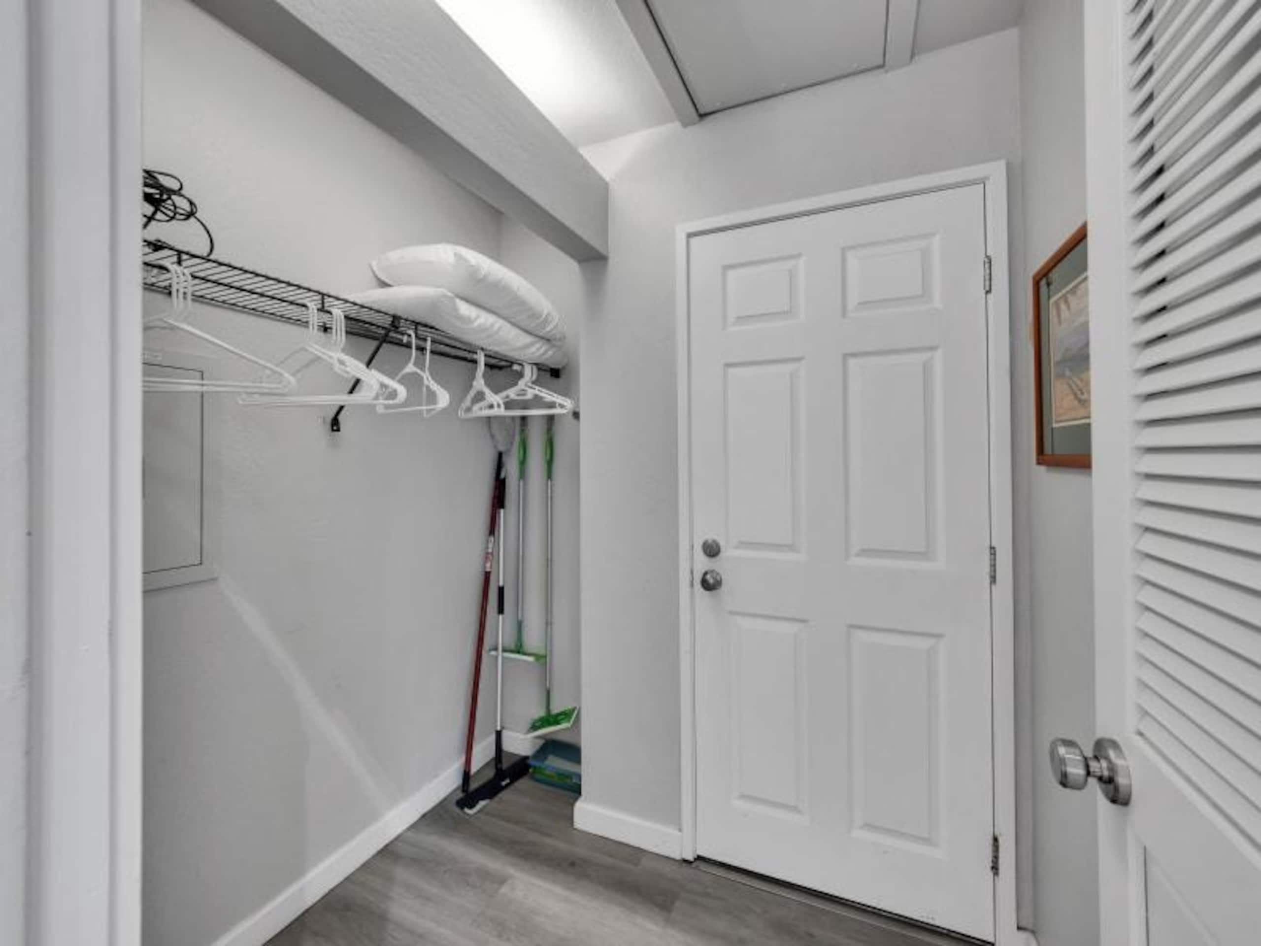 Condo in KAILUA-KONA · ★4.7 · 2 bedrooms · 3 beds · 2 baths - Image 63