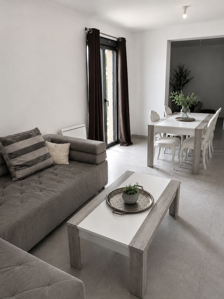 Maison 10 Personnes à Compiègne- Proche Paris - Compiègne