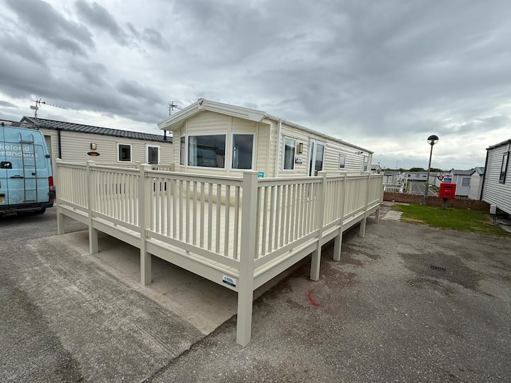 Wheelchair Friendly Caravan With Seaviews - Rhyl
