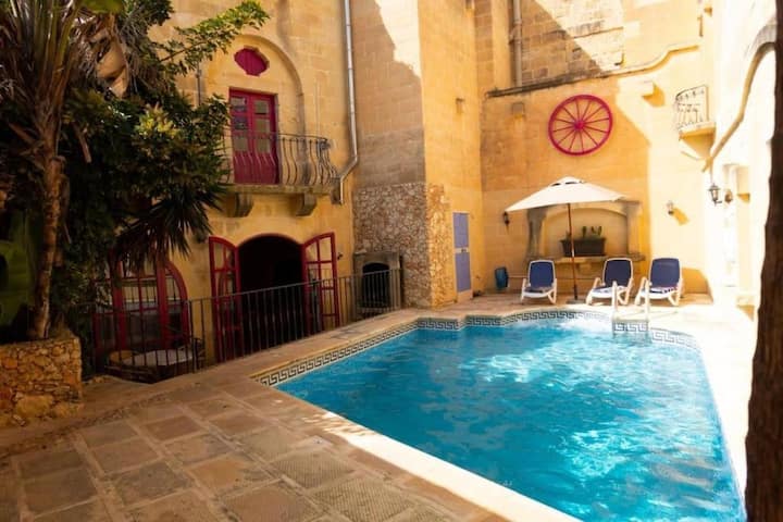 Serenity - Three-bedroom Farmhouse With A Pool. - Malta