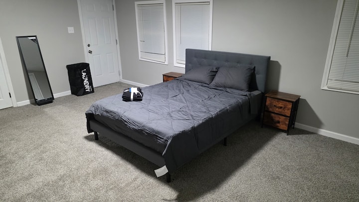 Waterfront Suite Near Langley | Private Entry - Hampton, VA